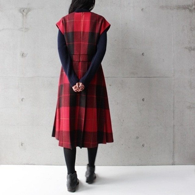 l'atelier du savon(アトリエドゥサボン)のT/W BIG CHECK FLANNEL　ロングプリーツワンピース レディースのワンピース(ロングワンピース/マキシワンピース)の商品写真