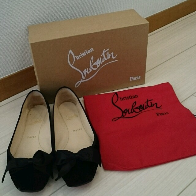 Christian Louboutin(クリスチャンルブタン)のルブタン ♥ベルベットフラットシューズ レディースの靴/シューズ(ハイヒール/パンプス)の商品写真