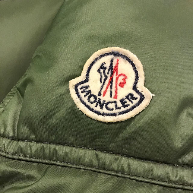 MONCLER(モンクレール)のモンクレールダウン メンズのジャケット/アウター(ダウンジャケット)の商品写真