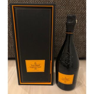 ドンペリニヨン(Dom Pérignon)のヴーヴ・クリコ ラ・グランダム 2006 豪華箱入 【正規品】 (シャンパン/スパークリングワイン)