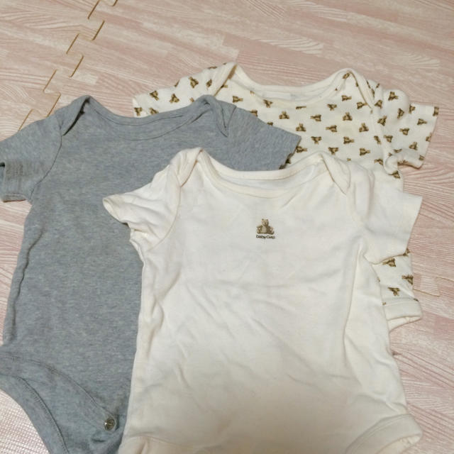 babyGAP(ベビーギャップ)の【babygap】ベーシック ロンパース3点 キッズ/ベビー/マタニティのベビー服(~85cm)(ロンパース)の商品写真