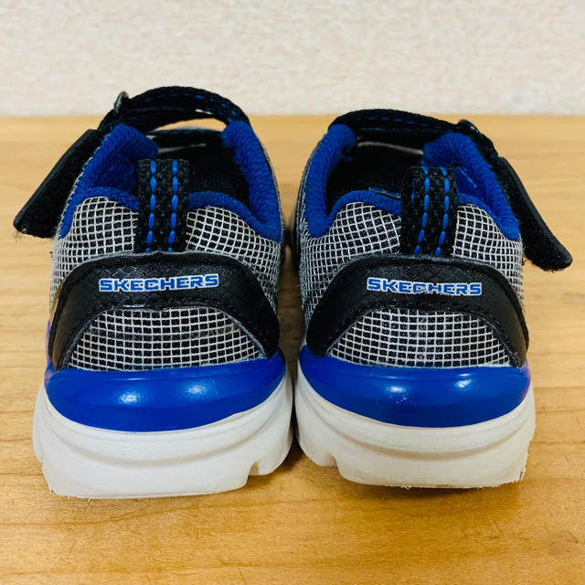 SKECHERS(スケッチャーズ)のスケッチャーズ kids スニーカー　13センチ　男の子　美品　お買い得 キッズ/ベビー/マタニティのベビー靴/シューズ(~14cm)(スニーカー)の商品写真