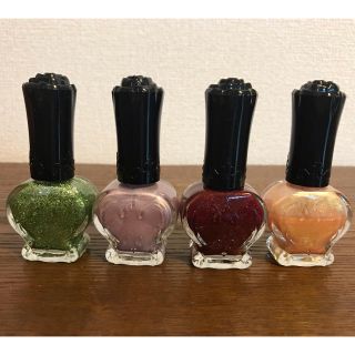 アナスイ(ANNA SUI)のANNA SUI  ネイルカラー4本セット(マニキュア)