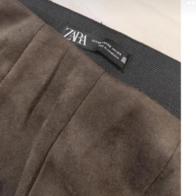 ZARA(ザラ)のZARA スウェード　パンツ　レギンス レディースのパンツ(スキニーパンツ)の商品写真