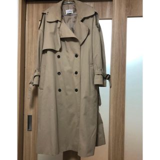 衣替え中様(トレンチコート)