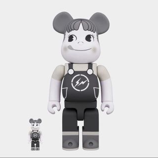 メディコムトイ(MEDICOM TOY)のMilky the Conveni BE@RBRICK 100% & 400%(その他)