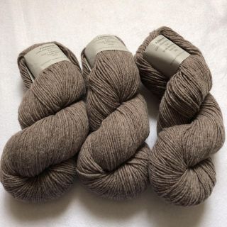 毛糸 100% Merino felted yarn 8ply 3玉(生地/糸)