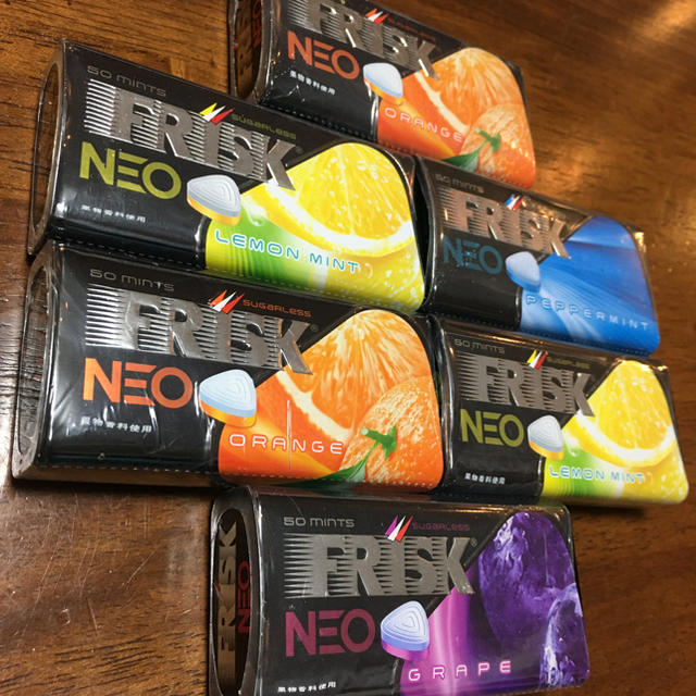 Kracie(クラシエ)のフリスクネオ　FRISK NEO 6個セット 食品/飲料/酒の食品(菓子/デザート)の商品写真