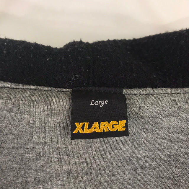 XLARGE(エクストララージ)の【希少】XLARGE ロゴ入り フード付き ジップアップパーカー メンズのトップス(パーカー)の商品写真