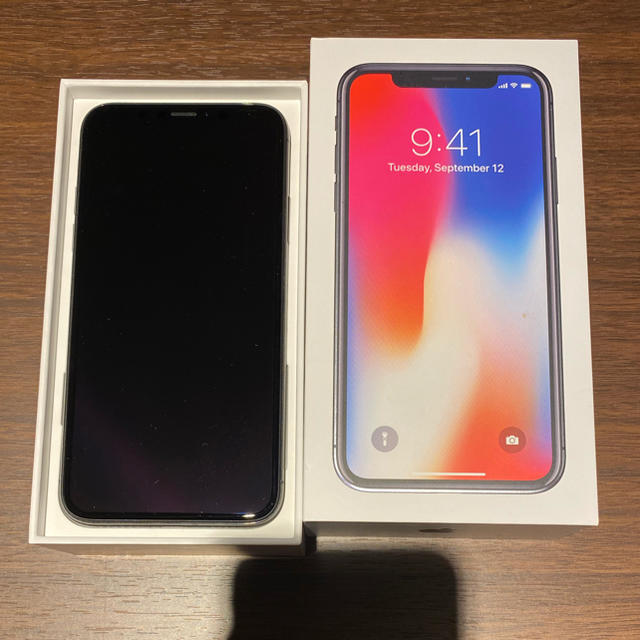 iPhone X Space Gray 64 GB docomo 美品