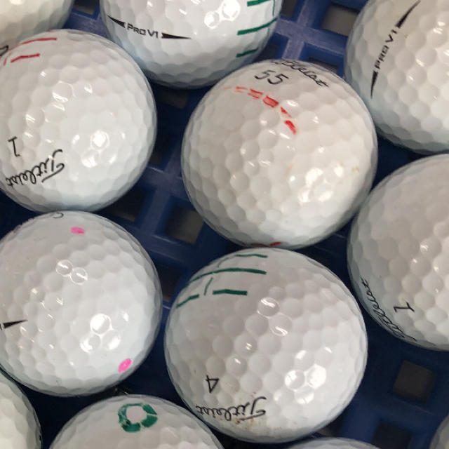 Titleist(タイトリスト)のタイトリスト17年Ｖ１２４球 チケットのスポーツ(ゴルフ)の商品写真