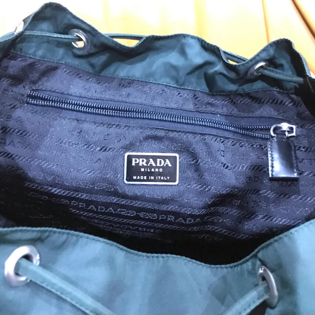 PRADA(プラダ)のPRADA リュック　グリーン レディースのバッグ(リュック/バックパック)の商品写真