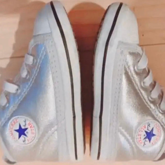 CONVERSE(コンバース)のコンバースキッズ シルバー 限定色12.5 キッズ/ベビー/マタニティのベビー靴/シューズ(~14cm)(スニーカー)の商品写真