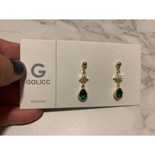 ピアス(ピアス)