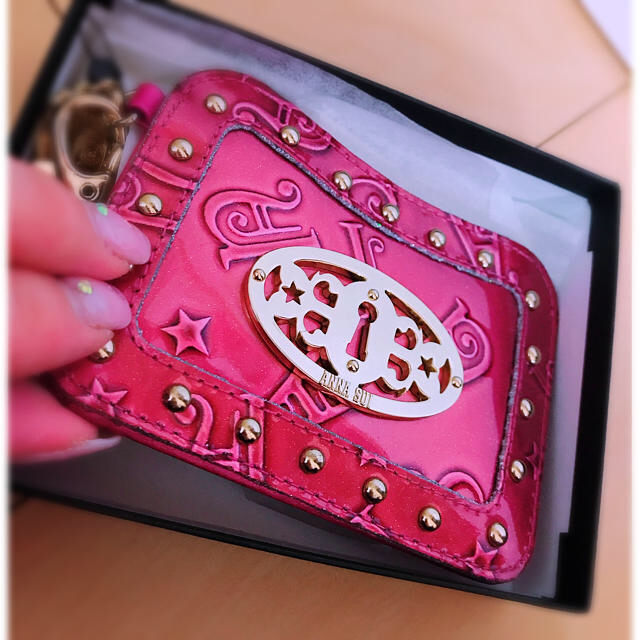 ANNA SUI(アナスイ)の10日まで早い者勝ち※ANNA SUI 定期入れ　Suica PASMO カード レディースのファッション小物(名刺入れ/定期入れ)の商品写真