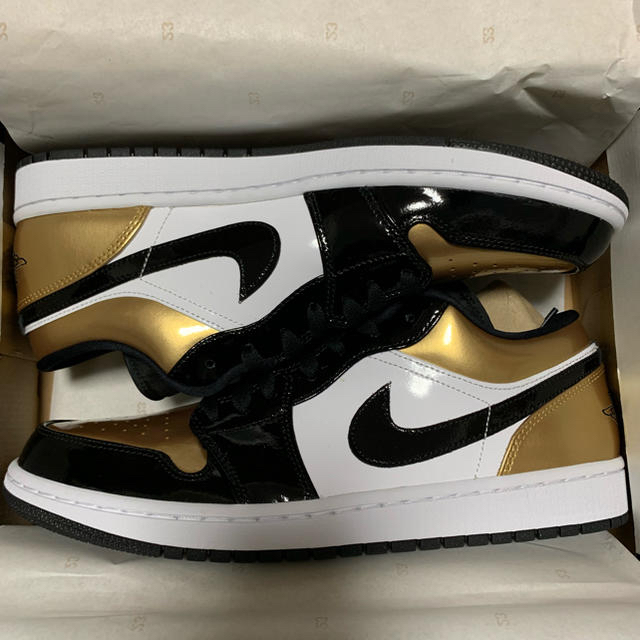 NIKE(ナイキ)の28.5cm NIKE AIR JORDAN 1 LOW Gold Toe メンズの靴/シューズ(スニーカー)の商品写真