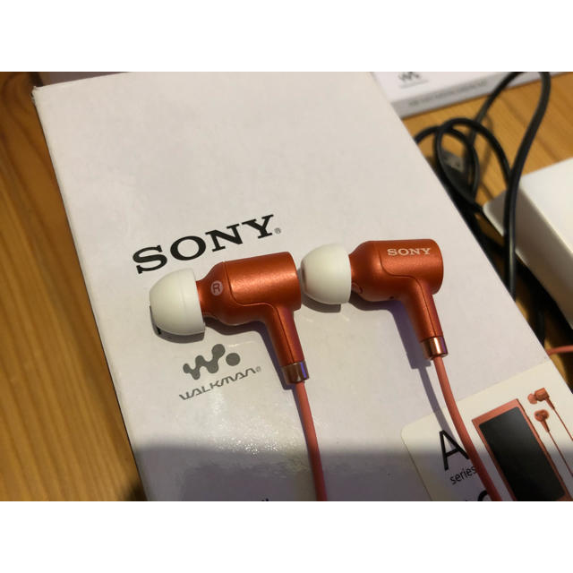 WALKMAN(ウォークマン)のsony walkman NW-A45HN 美品 スマホ/家電/カメラのオーディオ機器(ポータブルプレーヤー)の商品写真