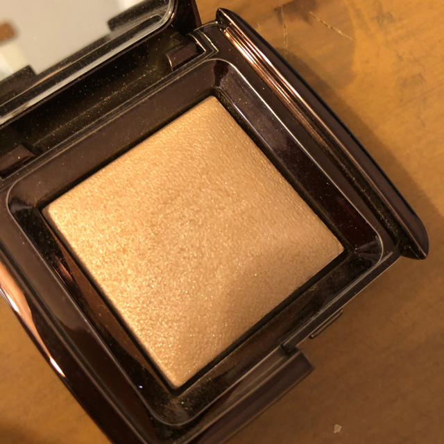 Sephora(セフォラ)ののん様専用　HOURGLASS ambient  luminous light コスメ/美容のベースメイク/化粧品(フェイスパウダー)の商品写真