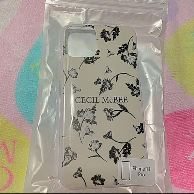 CECIL McBEE(セシルマクビー)のCECIL McBEE☆最新☆新品☆iPhone11Pro☆ロゴケース☆ スマホ/家電/カメラのスマホアクセサリー(iPhoneケース)の商品写真