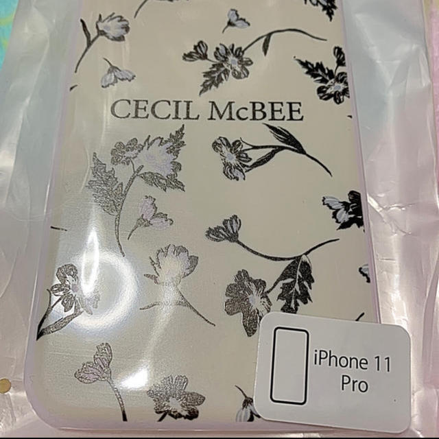 CECIL McBEE(セシルマクビー)のCECIL McBEE☆最新☆新品☆iPhone11Pro☆ロゴケース☆ スマホ/家電/カメラのスマホアクセサリー(iPhoneケース)の商品写真