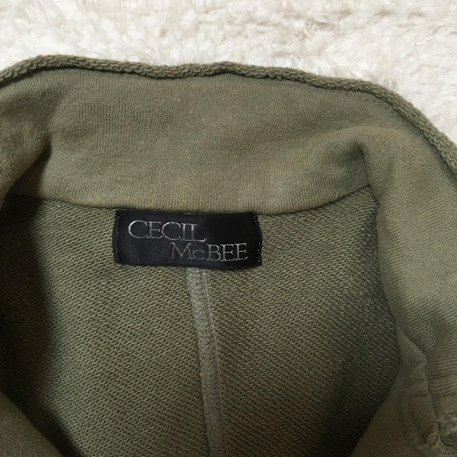 CECIL McBEE(セシルマクビー)のトップス レディースのトップス(ボレロ)の商品写真