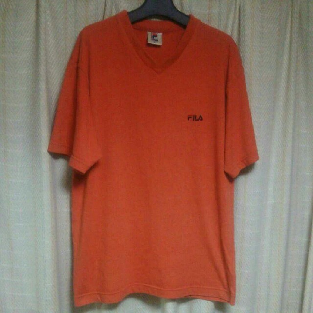 FILA(フィラ)のFILA ワンポイントロゴ 半袖Tシャツ Lサイズ レンガ色 フィラ カジュアル メンズのトップス(Tシャツ/カットソー(半袖/袖なし))の商品写真