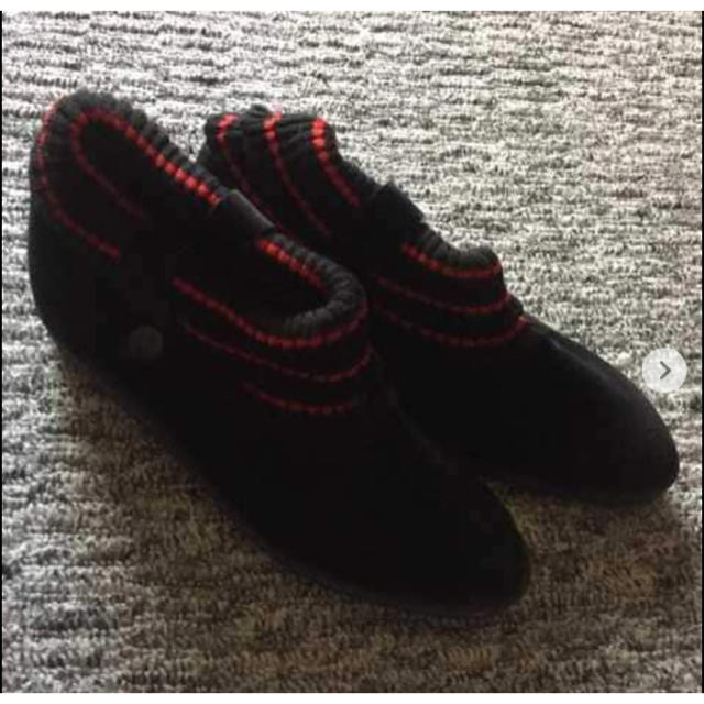 ブーティー 22㎝ 黒スウェード×ニット地 MADE IN JAPAN レディースの靴/シューズ(ブーティ)の商品写真