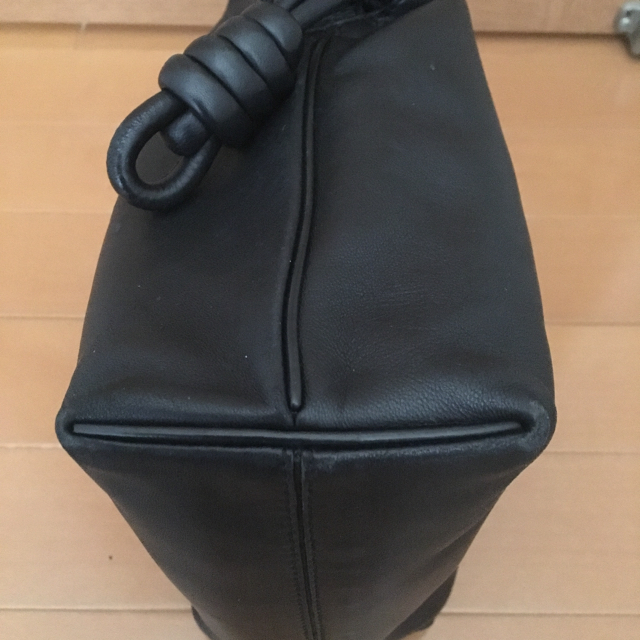 送料無料/新品】 ロエベ - LOEWE フラメンコノット ブラック スモール 送料無料/新品】 ロエベ - LOEWE フラメンコノット ブラック スモール