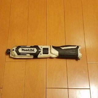 マキタ(Makita)のマキタ　ペンインパクト　TD022 　白　ジャンク(工具/メンテナンス)