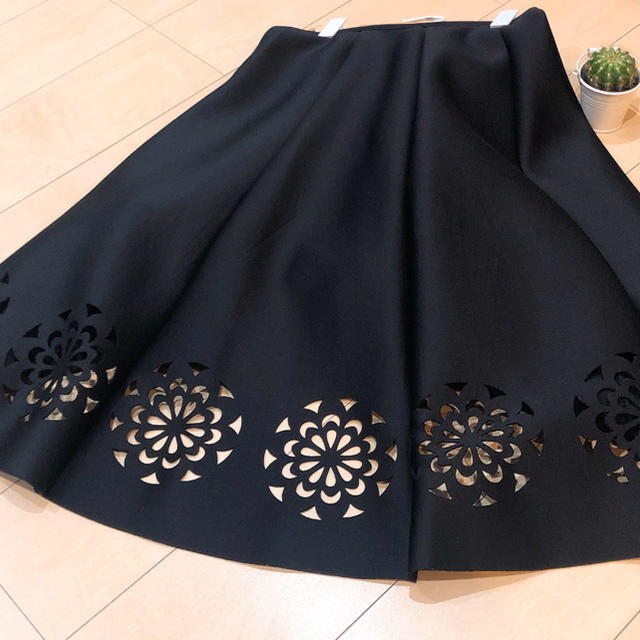 eimy istoire(エイミーイストワール)の裾ヒートカット　スカート レディースのスカート(ロングスカート)の商品写真