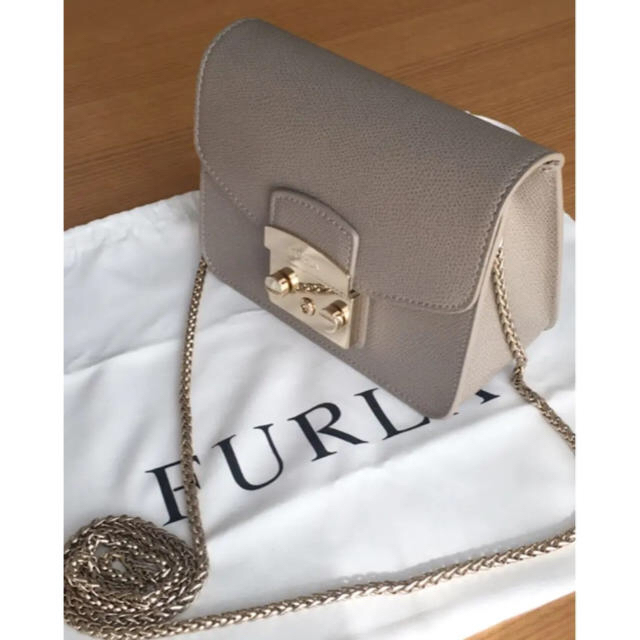 Furla(フルラ)のFURLA メトロポリス ショルダーバッグ  ★sabbia レディースのバッグ(ショルダーバッグ)の商品写真