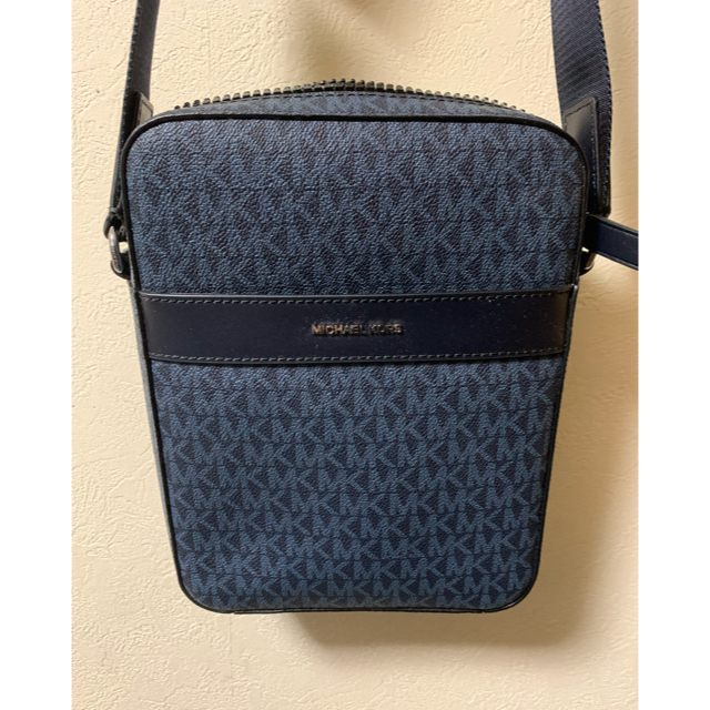 Michael Kors(マイケルコース)の☆大特価☆美品☆マイケルコース  ショルダーバッグ メンズのバッグ(ショルダーバッグ)の商品写真