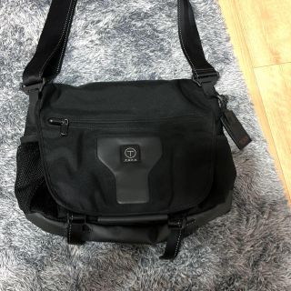 トゥミ(TUMI)のTUMI(トゥミ) 57012D 黒 TECH TUMI(ショルダーバッグ)