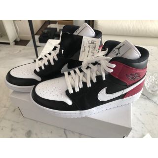 ナイキ(NIKE)のWMNS AIR JORDAN 1 MID(スニーカー)