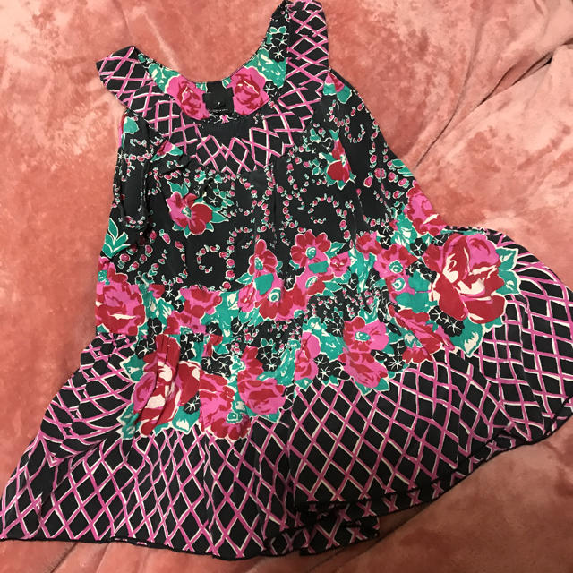 ANNA SUI(アナスイ)のANNA SUI アナスイ　トップス　花柄　P レディースのトップス(Tシャツ(半袖/袖なし))の商品写真