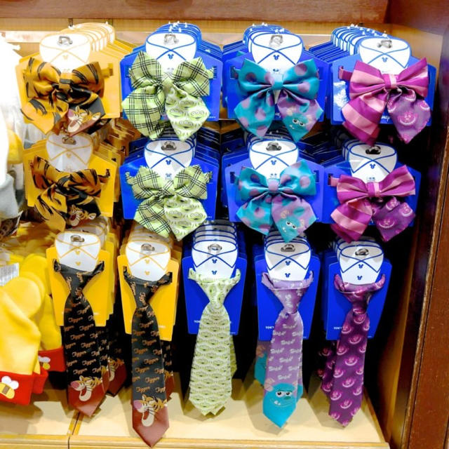 Disney(ディズニー)のディズニー　蝶ネクタイ レディースのファッション小物(ネクタイ)の商品写真