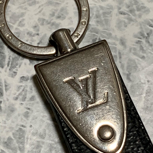 LOUIS VUITTON(ルイヴィトン)キーホルダー ダミエグラフィット