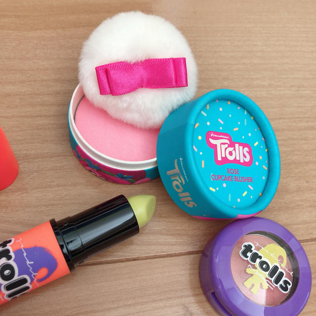 MAC(マック)のTrolls  コスメ/美容のベースメイク/化粧品(口紅)の商品写真