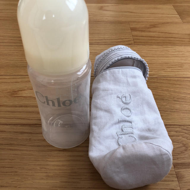 Chloe(クロエ)のChloe baby（クロエ ベビー）哺乳瓶300ml　専用ケース付き キッズ/ベビー/マタニティの授乳/お食事用品(哺乳ビン)の商品写真