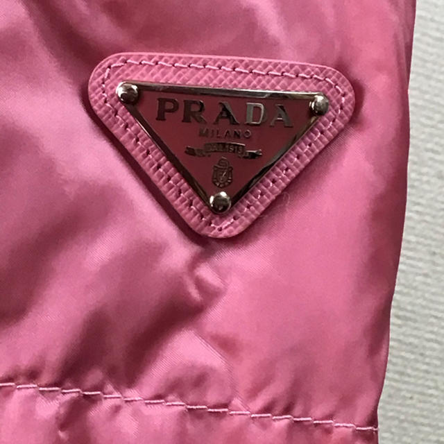 PRADA(プラダ)の【未使用に近い】PRADA プラダ ノーカラー ダウンジャケット レディースのジャケット/アウター(ダウンジャケット)の商品写真