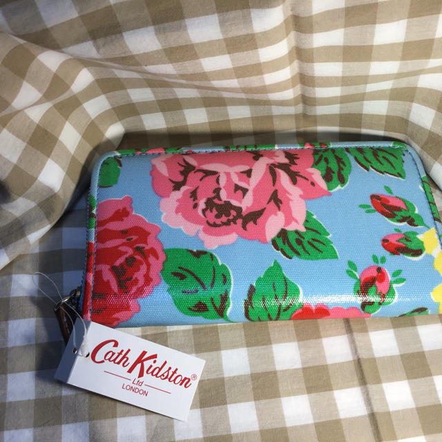 Cath Kidston(キャスキッドソン)のキャスキッドソン 長財布　ローズマロックブルー　青　レア　新品 レディースのファッション小物(財布)の商品写真