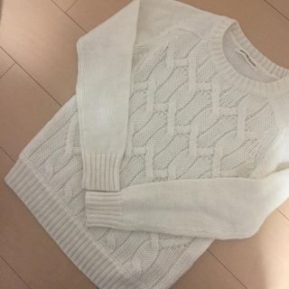 ユナイテッドアローズグリーンレーベルリラクシング(UNITED ARROWS green label relaxing)のグリーンレーベル 白ニット(ニット/セーター)