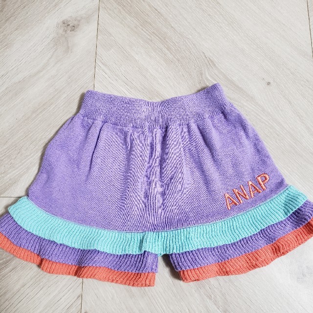 ANAP Kids(アナップキッズ)のANAP　ﾆｯﾄショートパンツ　90 キッズ/ベビー/マタニティのキッズ服女の子用(90cm~)(パンツ/スパッツ)の商品写真