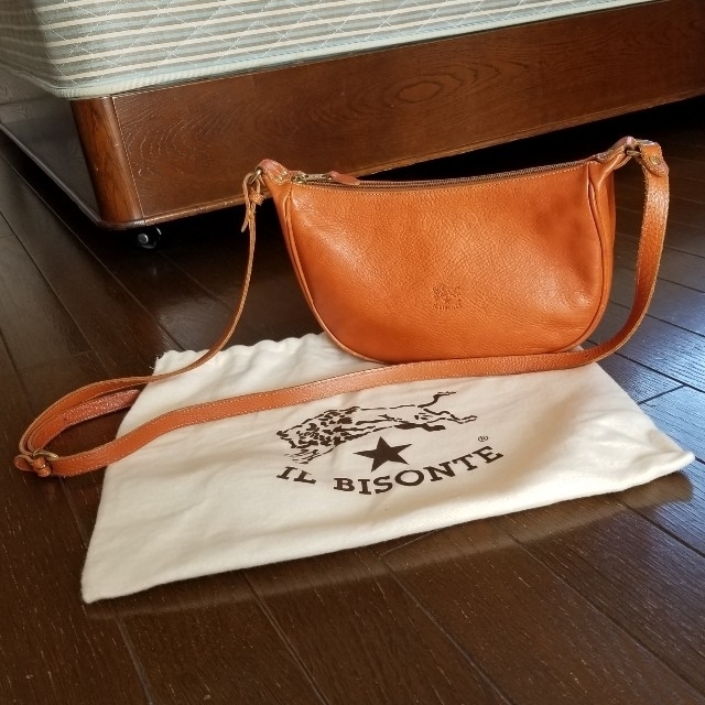 IL BISONTE(イルビゾンテ)のIL BISONTE　ショルダーバック レディースのバッグ(ショルダーバッグ)の商品写真