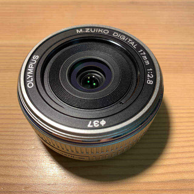カメラオリンパス　単焦点パンケーキレンズ　17mm f2.8