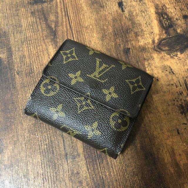 LOUIS VUITTON(ルイヴィトン)のルイヴィトン　二つ折り財布 レディースのファッション小物(財布)の商品写真