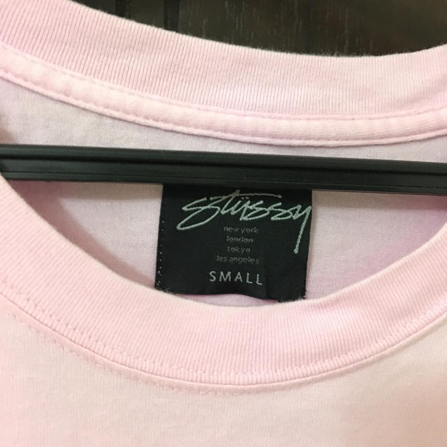 STUSSY(ステューシー)のステューシー　ピンクTシャツ レディースのトップス(Tシャツ(半袖/袖なし))の商品写真