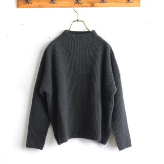 エヴァムエヴァ(evam eva)のevameva camel wool stand PO(ニット/セーター)