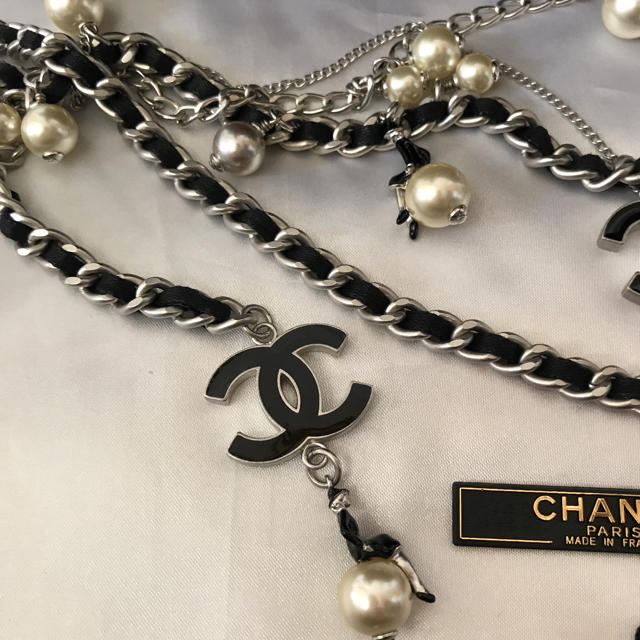 CHANEL(シャネル)のCHANEL●極美品●未使用●極レア●ココ●ココシルエット●バール レディースのファッション小物(ベルト)の商品写真