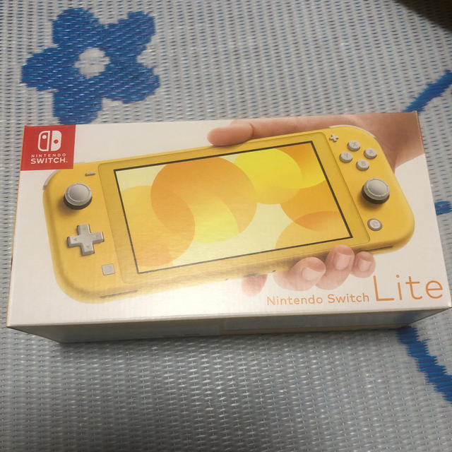 任天堂スイッチライト Nintendo Switch Lite イエロー